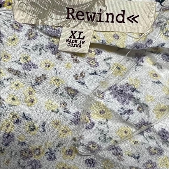 Rewind Flutter Sleeve Tie Front Blouse in Yellow and Gray - Picture 6 of 7